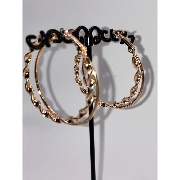 NWT! Large Sized Thin Hoop & Wavy Hoop Hinged Gold-Tone 1/75" Earrings! - Picture 7 of 8